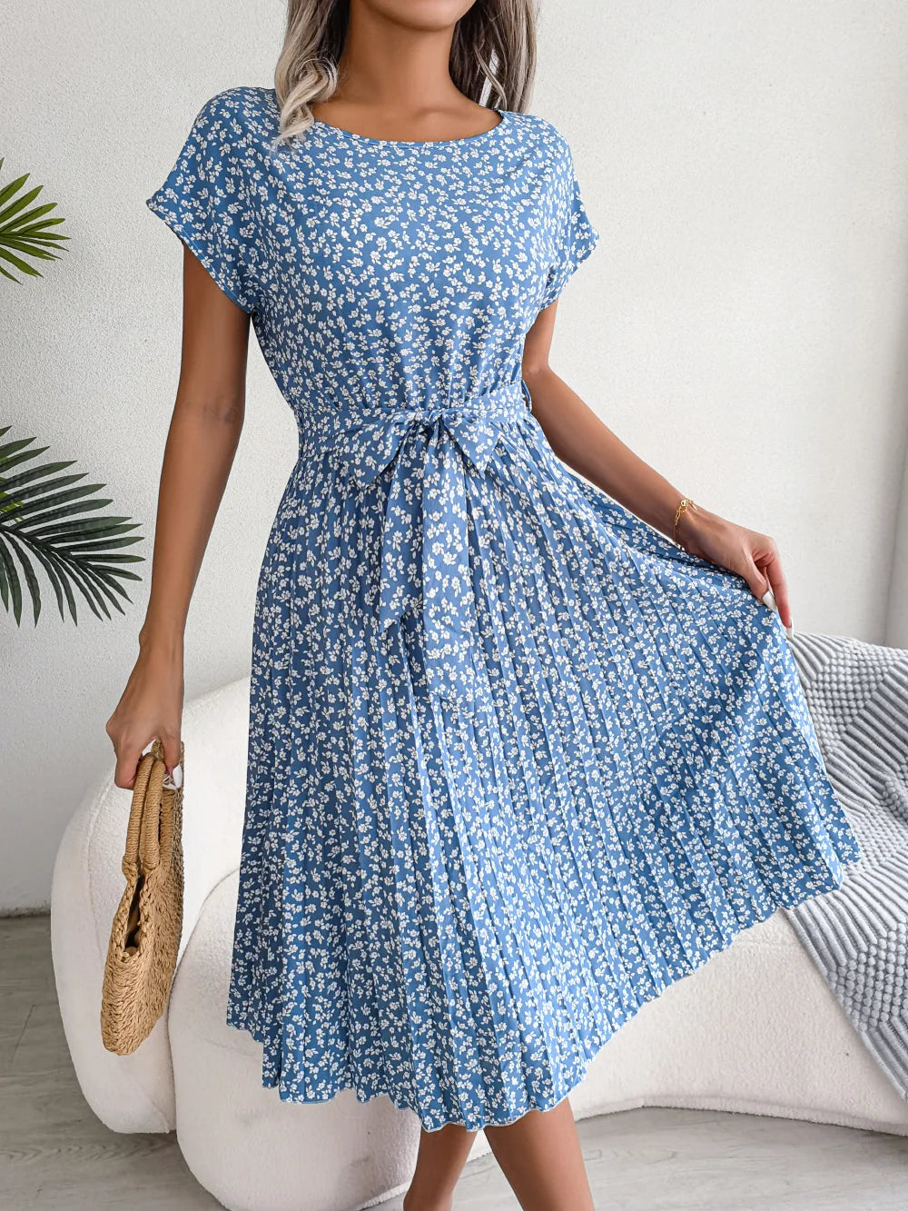 Short Sleeve High Waist Chic Dress