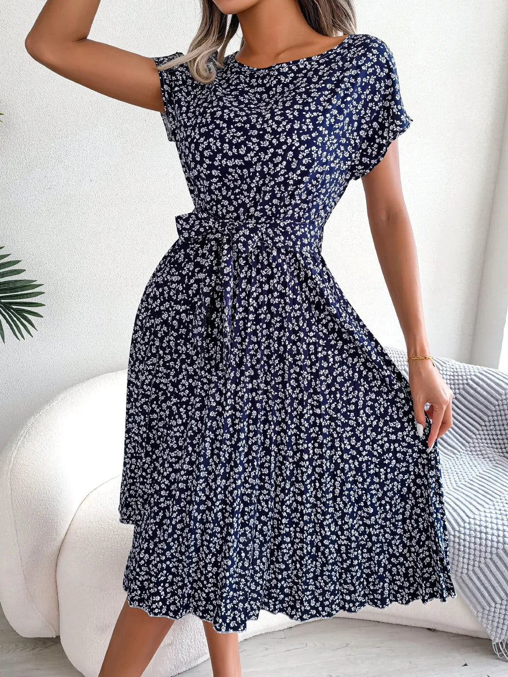 Short Sleeve High Waist Chic Dress